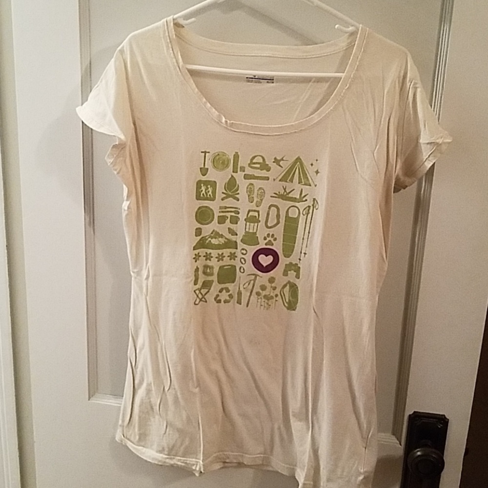 Columbia T-shirt